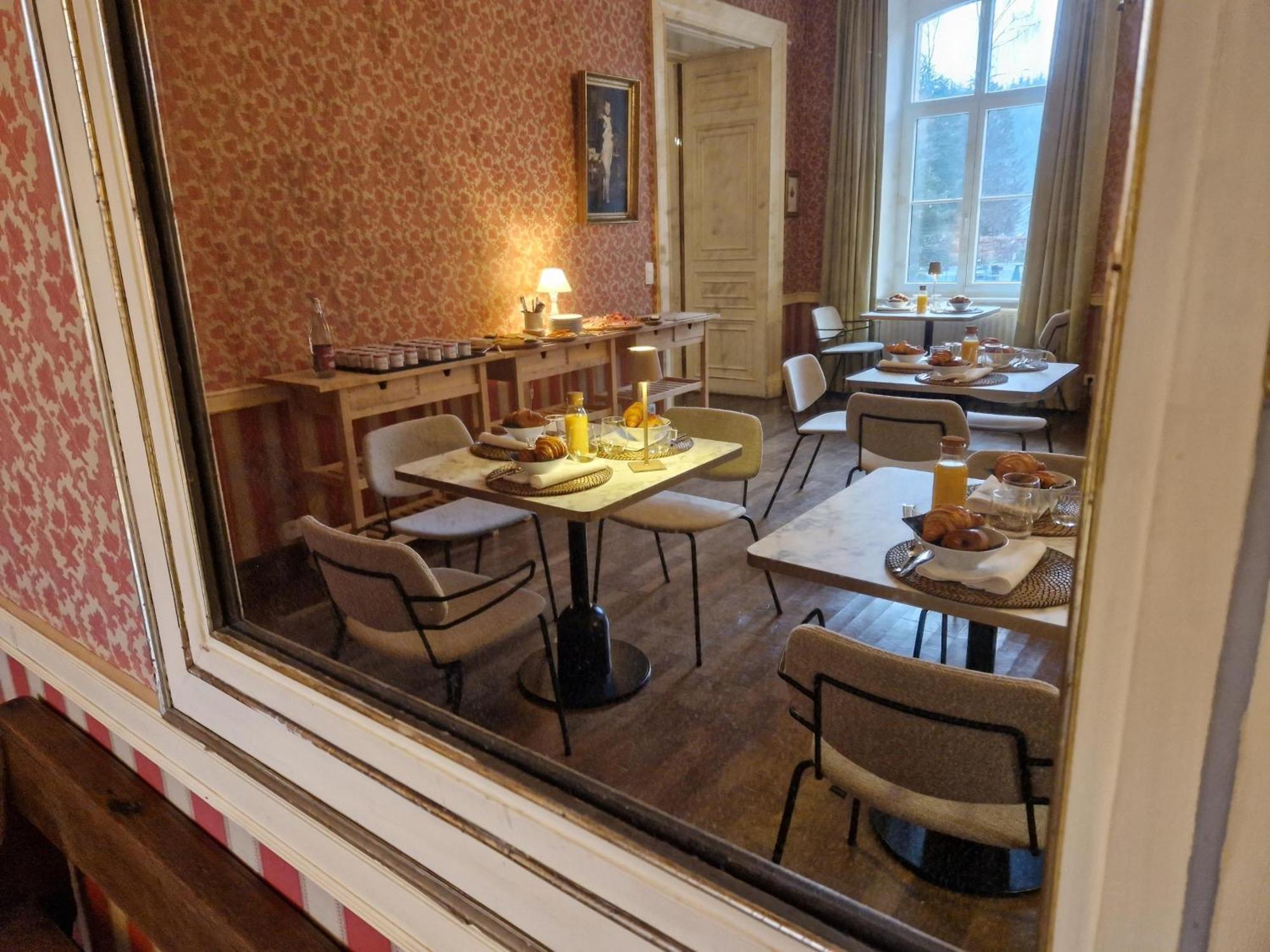 Chateau Du Pont D'Oye Habay-la-Neuve エクステリア 写真