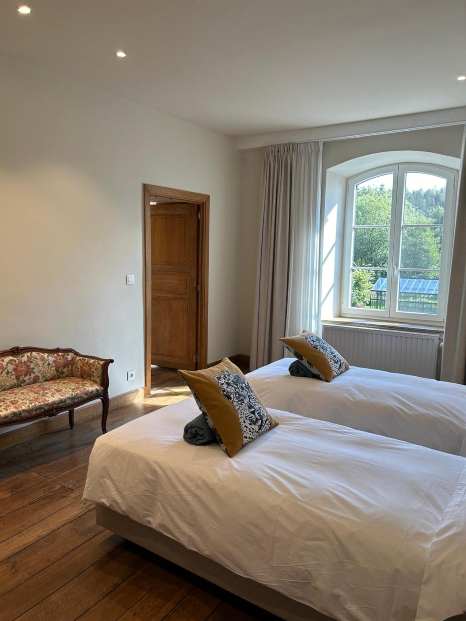 Chateau Du Pont D'Oye Habay-la-Neuve エクステリア 写真
